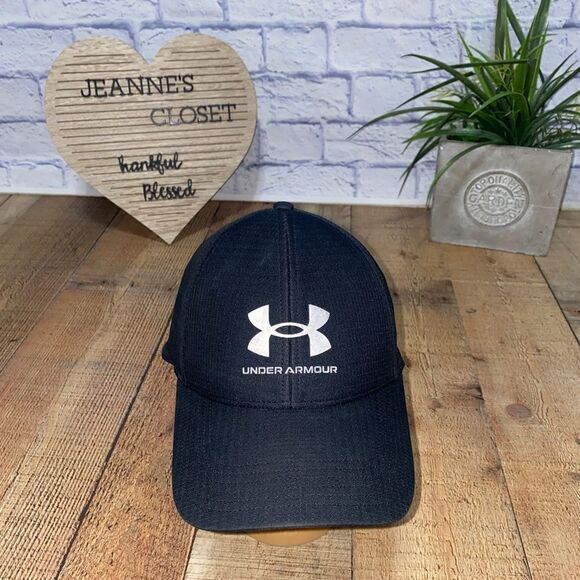 Under Armour Classic Fit ISO-CHILL Black Hat Men M/L - Picture 8 of 9